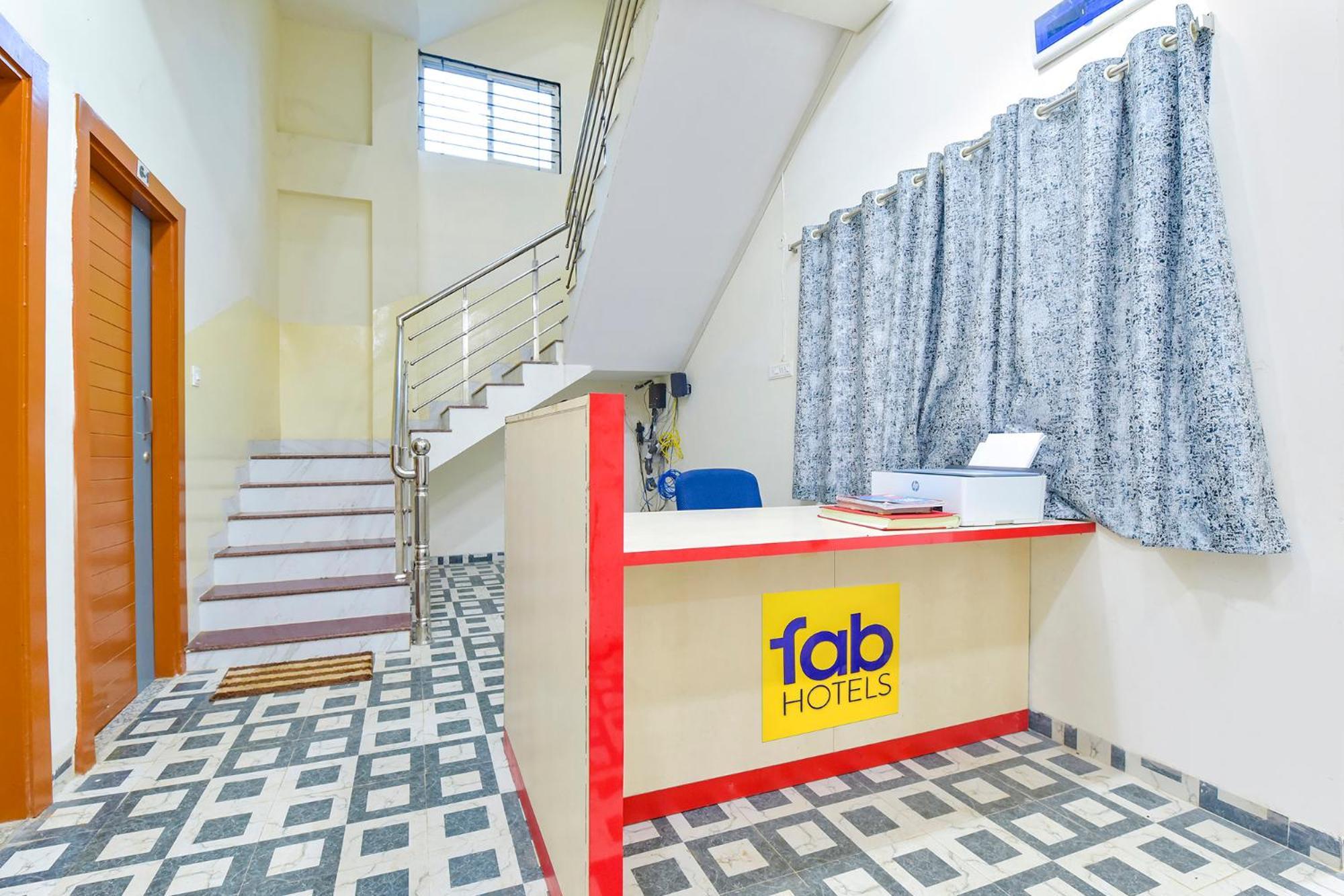 Fabhotel Grand Embassy Indore Esterno foto