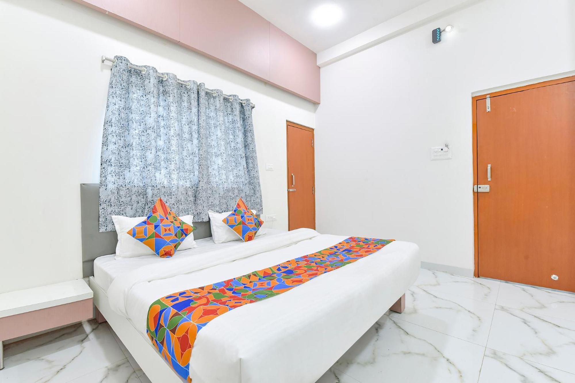 Fabhotel Grand Embassy Indore Esterno foto